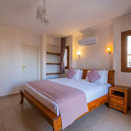 Villa Infinity Opal