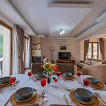 Villa Infinity Opal Ölüdeniz