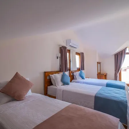 Infinity Opal אולודניץ